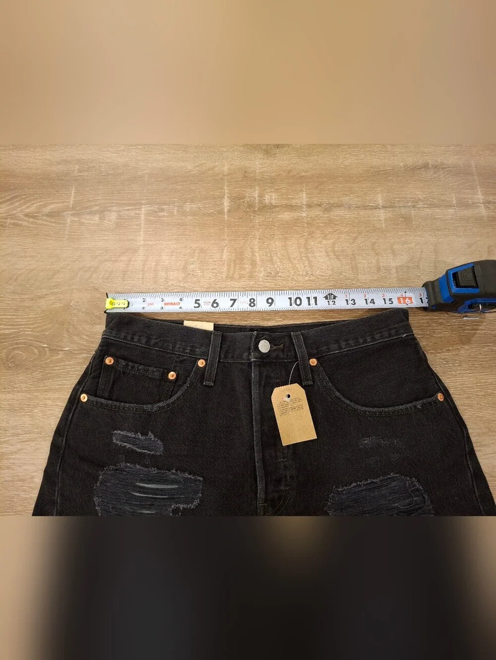 Levi’s 501 Original Women’s Denim Shorts Size 31 Black Distressed – New With Tag